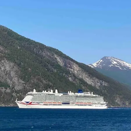 Seaside In Stranda, Close To Geiranger * 斯特兰达