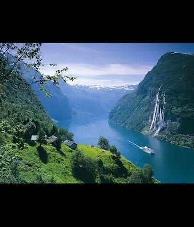 Seaside In Stranda, Close To Geiranger * 斯特兰达
